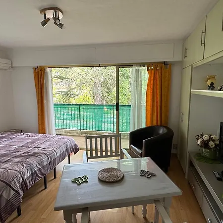 Studio Greoux Apartmán *